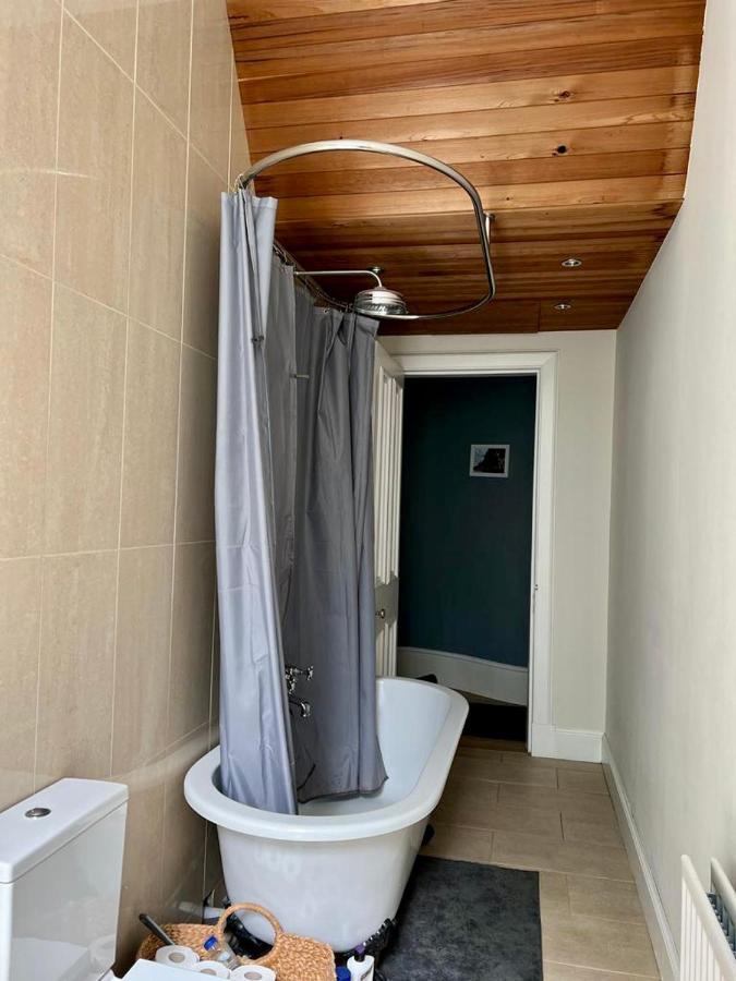 Beautiful Double Room In Idyllic West End Townhouse Glasgow Eksteriør billede